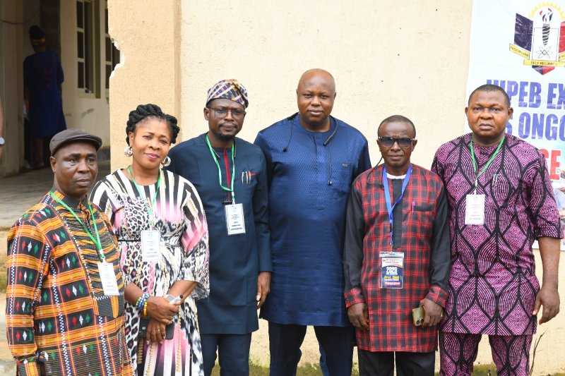 JUPEB UNIZIK on the rise, records unprecedented applicants as Director hails VC’s support
