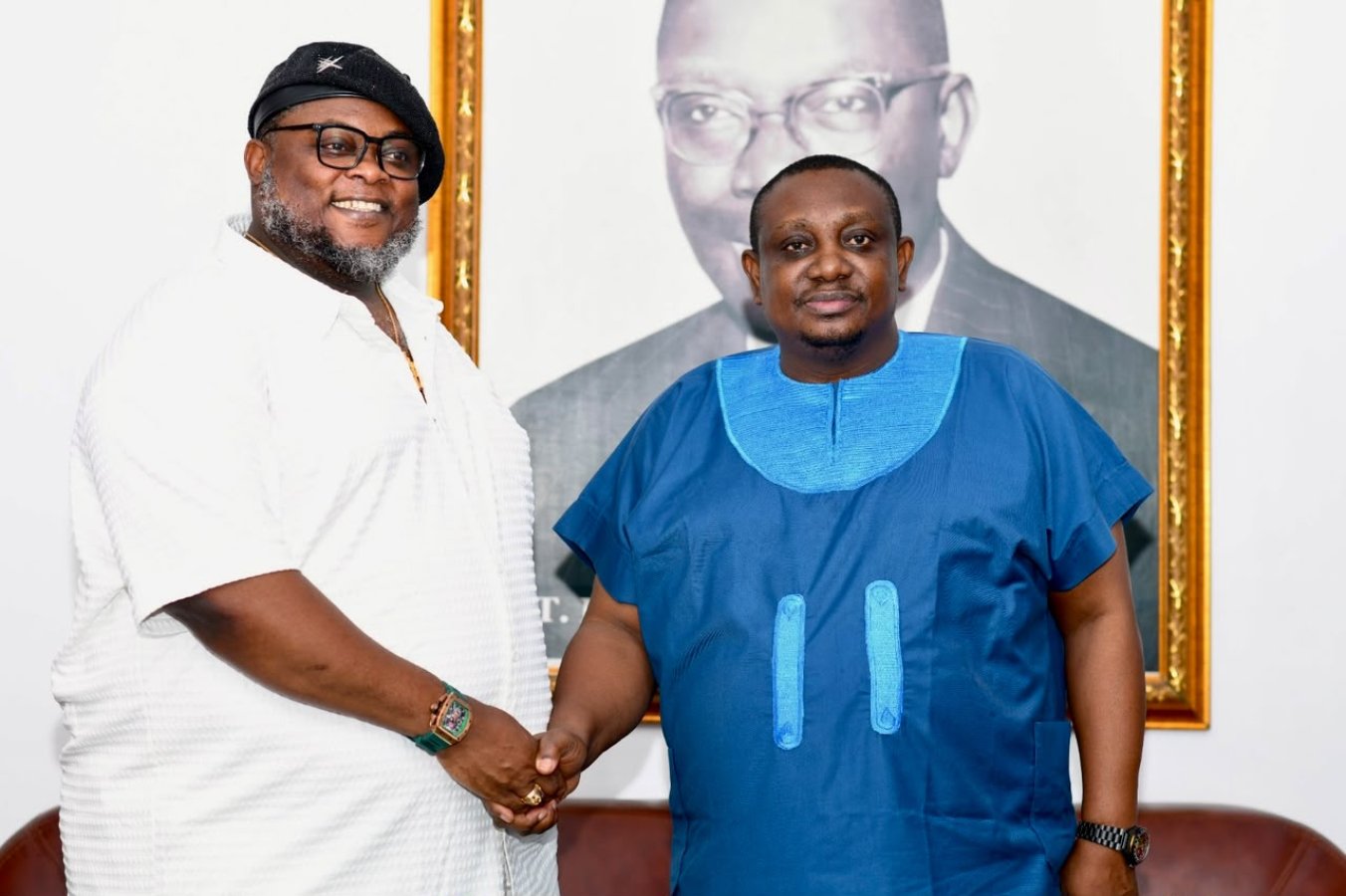 Pineleaf Estate CEO, Archbishop Nzekwesi hails UNIZIK VC’s vision, explores prospects for collaborations
